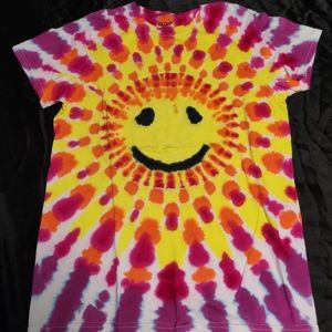 GILDAN Smiley Face Tie-Dye Tee